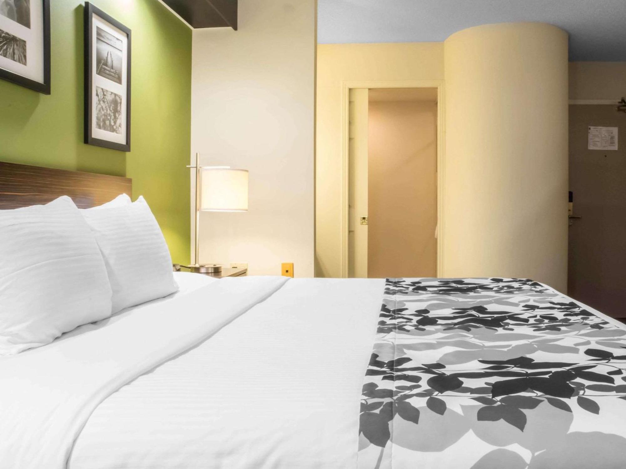 Sleep Inn Брейсбридж Экстерьер фото