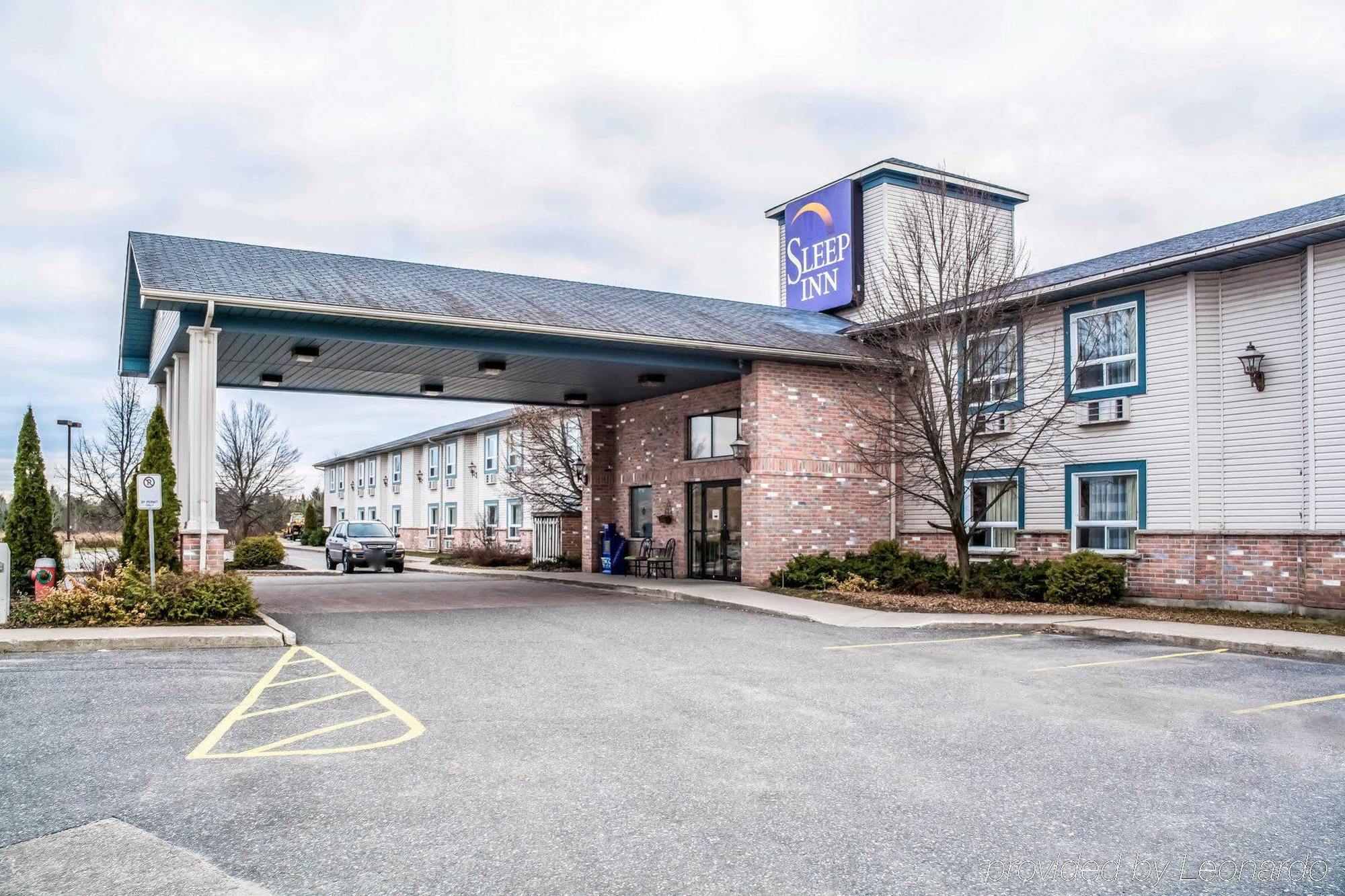 Sleep Inn Брейсбридж Экстерьер фото
